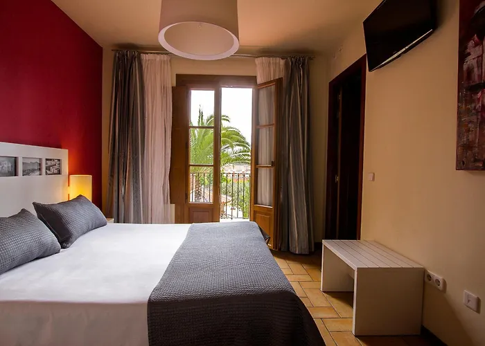 Antiga Hotel 3*